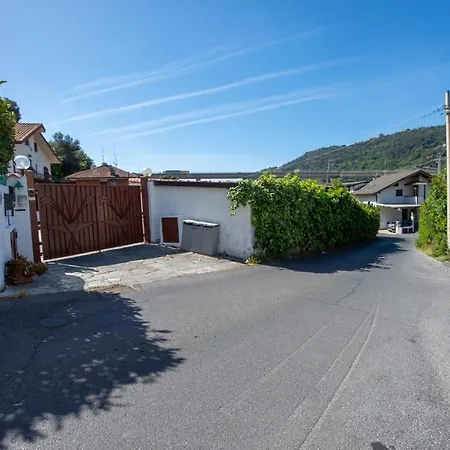 Casa Del Sole: Relax & Charme Nella Riviera Ligure Tatil Evi