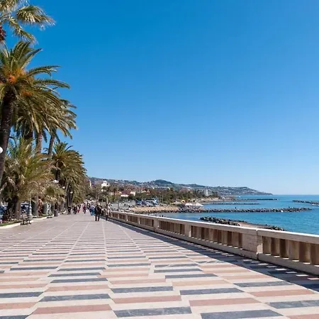 Tatil Evi Casa Del Sole: Relax & Charme Nella Riviera Ligure *