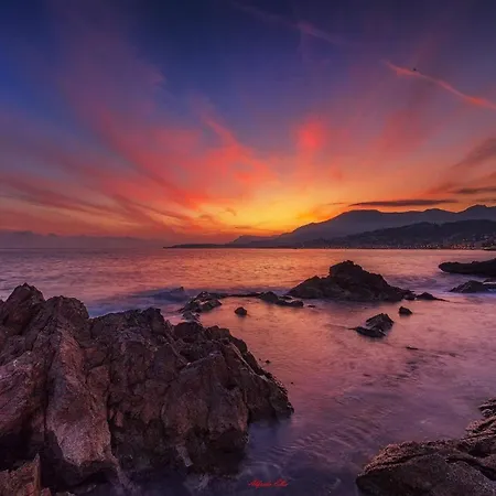 Casa Del Sole: Relax & Charme Nella Riviera Ligure Tatil Evi