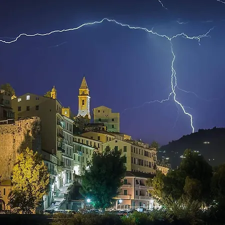 Casa Del Sole: Relax & Charme Nella Riviera Ligure Tatil Evi